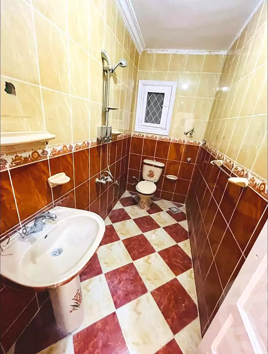 https://aqarmap.com.eg/ar/listing/6614589-for-sale-alexandria-lsywf-el-falki