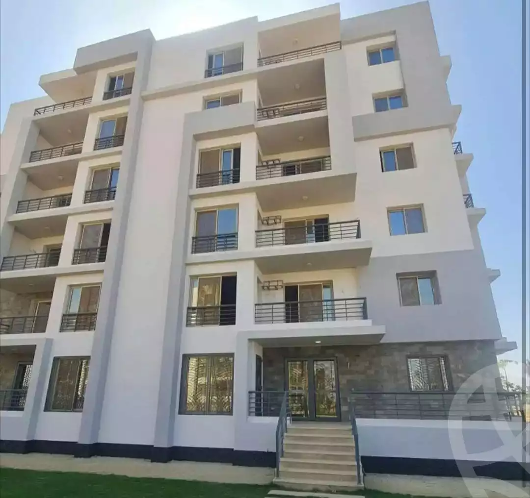 https://aqarmap.com.eg/en/listing/6614565-for-sale-cairo-el-sheikh-zayed-city-lshykh-zyd-ljdyd-west-view-residence-hdp