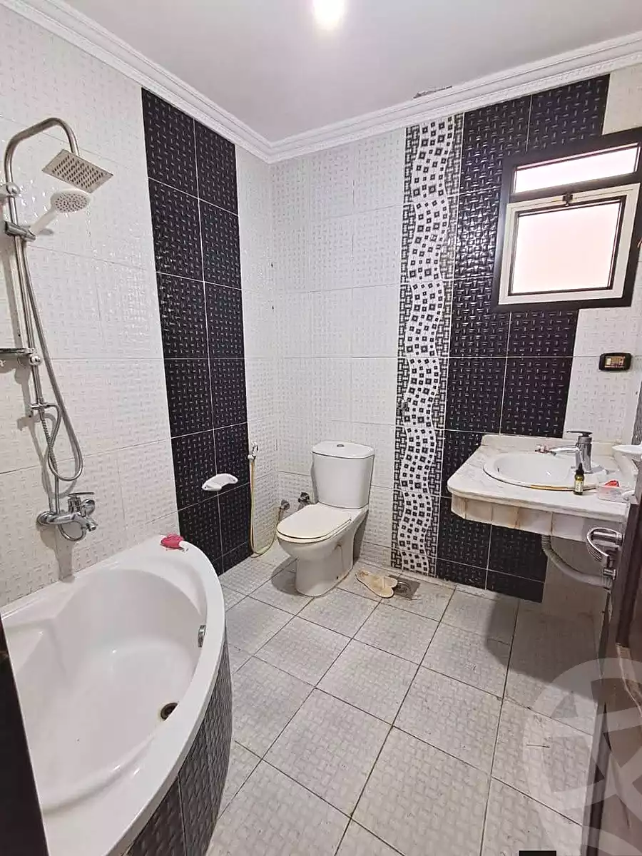 https://aqarmap.com.eg/ar/listing/6615609-for-sale-alexandria-sydy-bshr-sydy-bshr-bhry-shr-mhmd-njyb