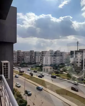 https://aqarmap.com.eg/ar/listing/6618646-for-sale-cairo-al-oubour-compounds-dar-misr