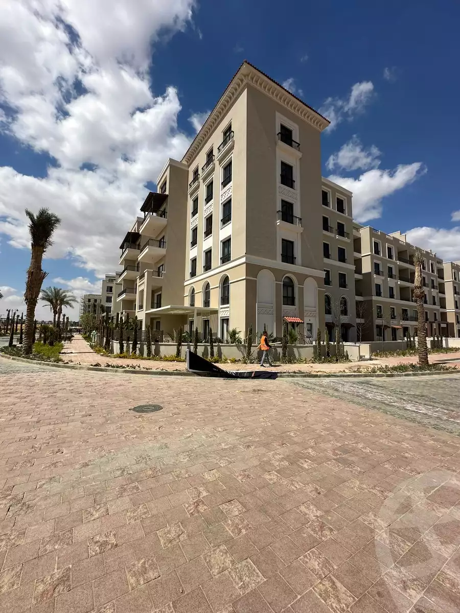 https://aqarmap.com.eg/en/listing/6618681-for-sale-cairo-el-sheikh-zayed-city-compounds-kmbwnd-fyldj-wyst-dr-llttwyr