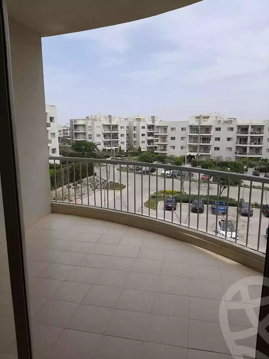 https://aqarmap.com.eg/en/listing/6618777-for-sale-cairo-el-sheikh-zayed-city-compounds-dh-drys