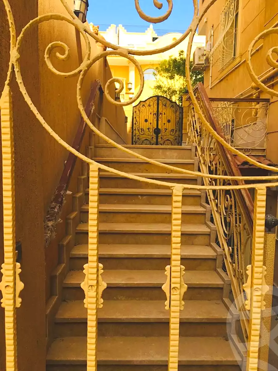 https://aqarmap.com.eg/en/listing/6621238-for-sale-cairo-new-cairo-first-settlement-neighbourhood-5-el-shaheed-islam-raafat-st