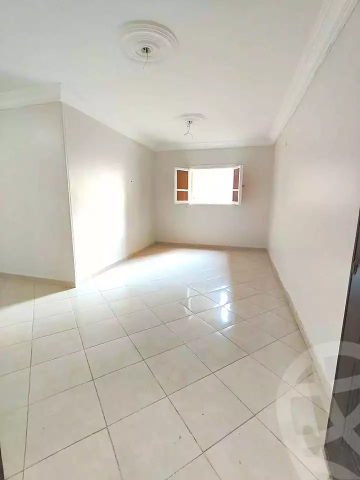 https://aqarmap.com.eg/en/listing/6621600-for-sale-alexandria-el-asafra-l-sfr-bhry