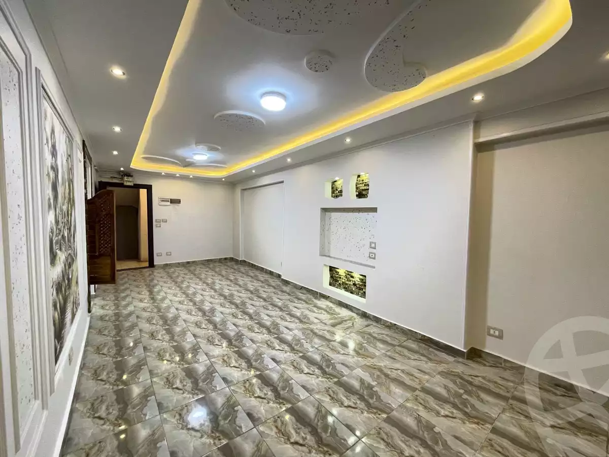https://aqarmap.com.eg/ar/listing/6621973-for-sale-alexandria-miami-mahmoud-el-isawy-st