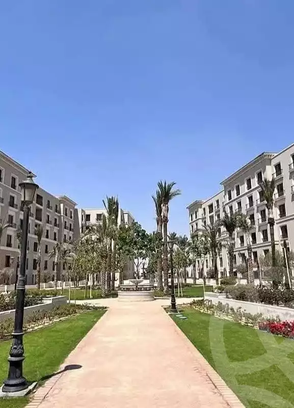 https://aqarmap.com.eg/en/listing/6622427-for-sale-cairo-el-sheikh-zayed-city-compounds-kmbwnd-fyldj-wyst-dr-llttwyr