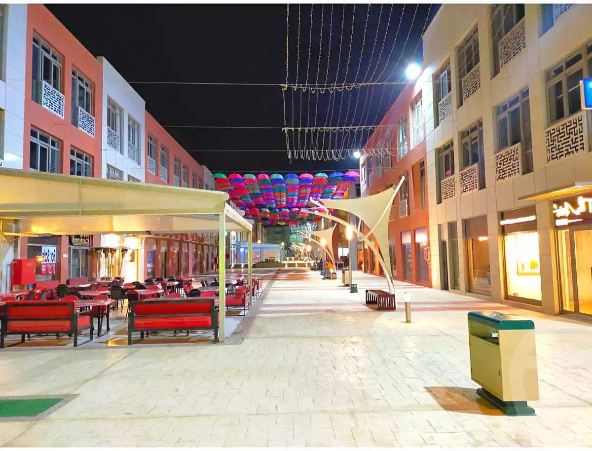 https://aqarmap.com.eg/en/listing/6624884-for-sale-cairo-el-sheikh-zayed-city-compounds-the-courtyard-mall-dorra