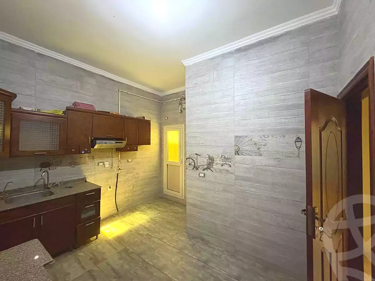 https://aqarmap.com.eg/ar/listing/6625113-for-sale-cairo-6th-of-october-el-ahyaa-neighborhood-4th