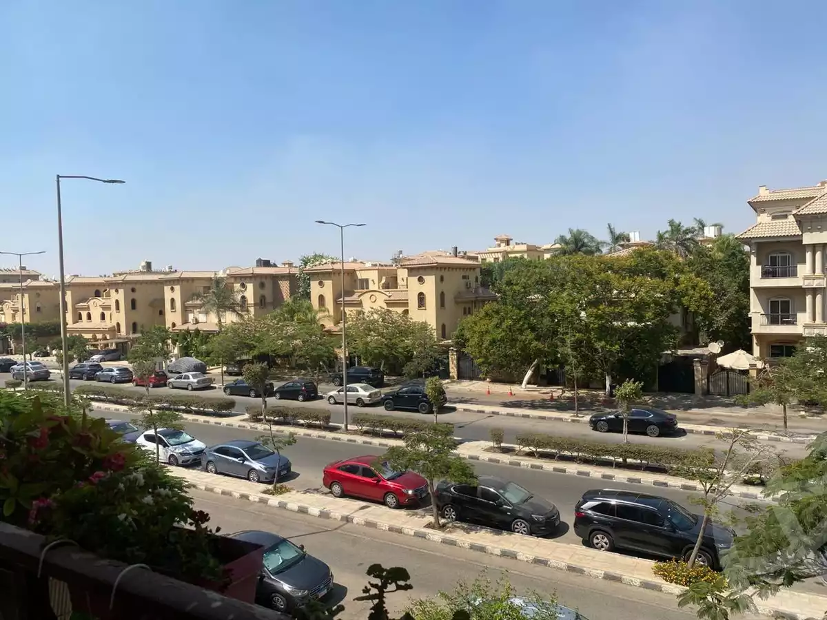 https://aqarmap.com.eg/ar/listing/6625140-for-sale-cairo-new-cairo-lrhb-city-phase-5-talaat-mostafa-st