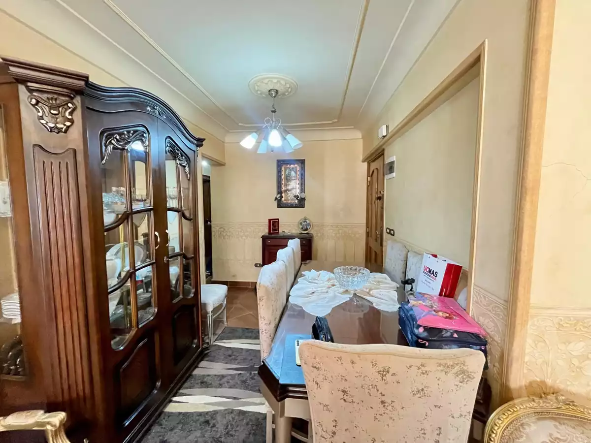 https://aqarmap.com.eg/ar/listing/6626941-for-sale-alexandria-sporting-shr-bwr-s-yd