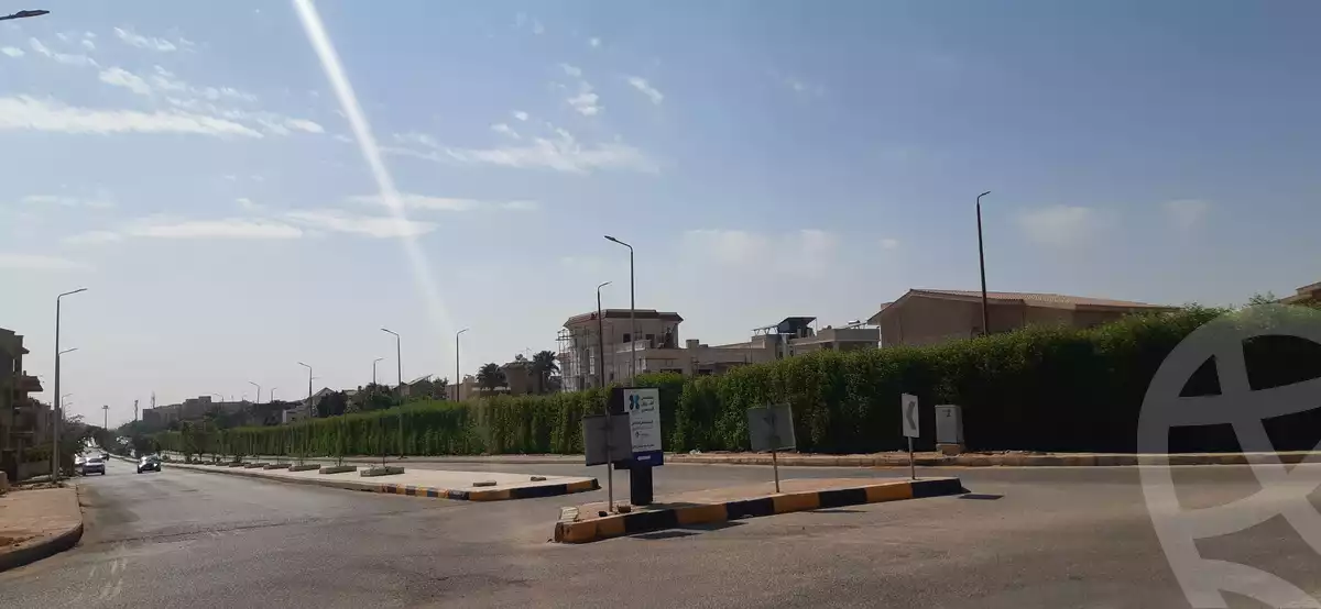 https://aqarmap.com.eg/en/listing/6627886-for-sale-cairo-el-shorouk-compounds-green-land