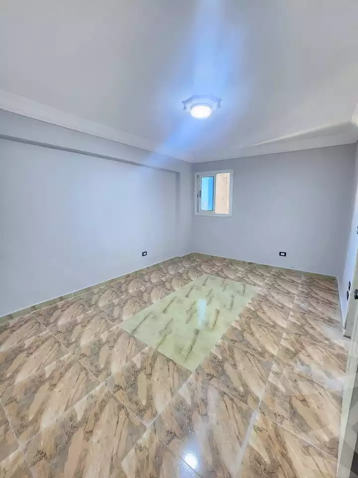 https://aqarmap.com.eg/ar/listing/6628450-for-sale-alexandria-el-asafra-l-sfr-bhry