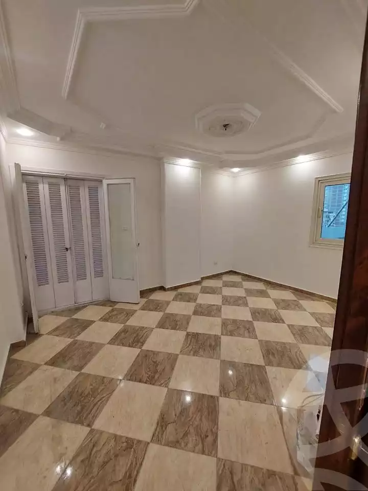 https://aqarmap.com.eg/ar/listing/6628459-for-sale-alexandria-el-asafra-l-sfr-bhry