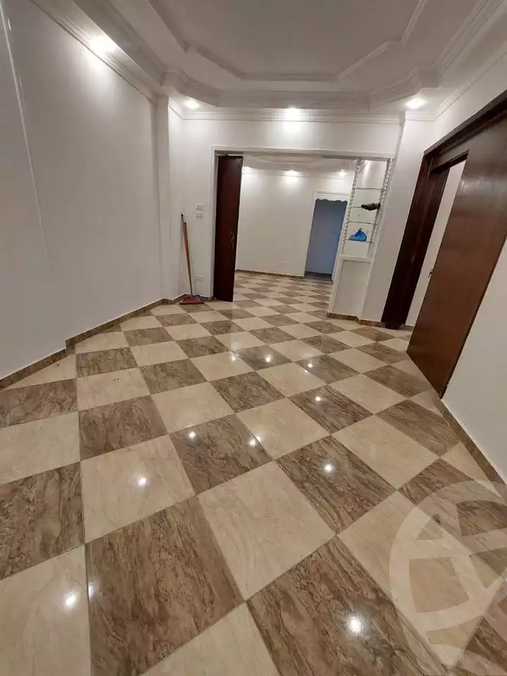 https://aqarmap.com.eg/ar/listing/6628459-for-sale-alexandria-el-asafra-l-sfr-bhry