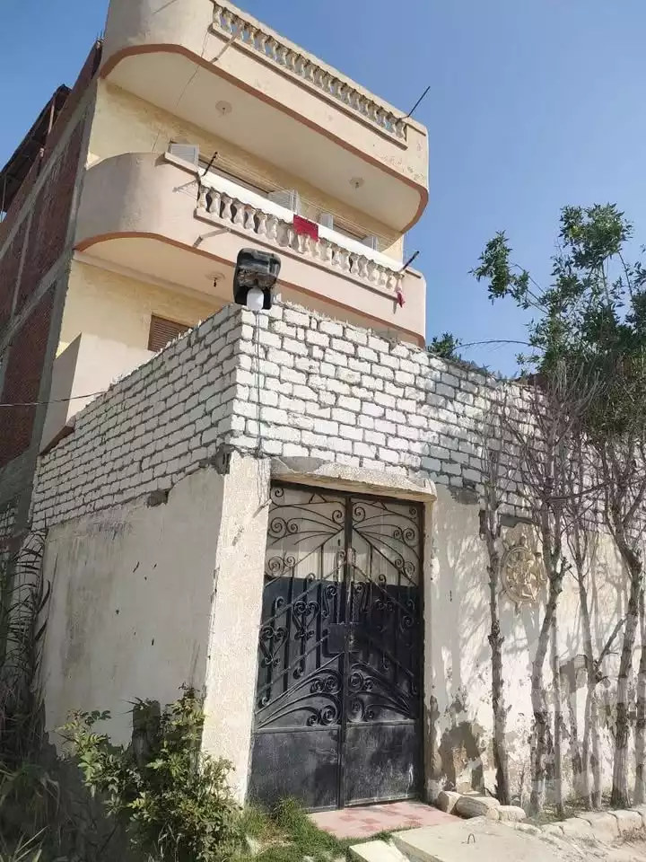 https://aqarmap.com.eg/ar/listing/6629356-for-sale-alexandria-abu-talat