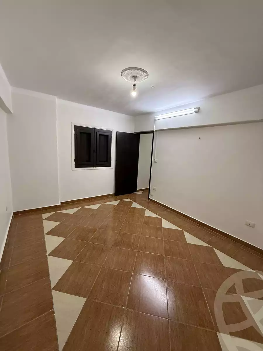 https://aqarmap.com.eg/ar/listing/6629856-for-sale-alexandria-el-asafra-l-sfr-bhry