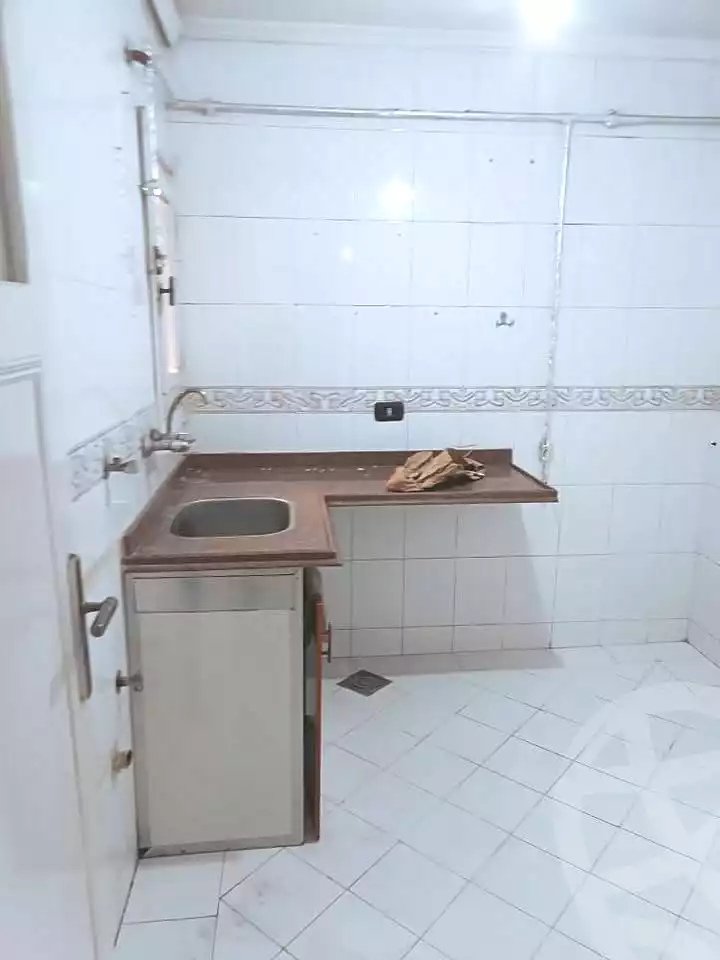 https://aqarmap.com.eg/ar/listing/6633256-for-sale-alexandria-ganaklis