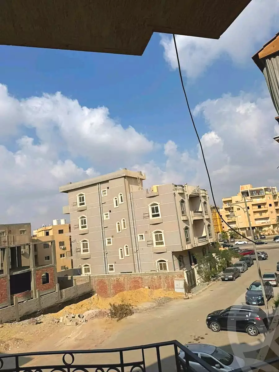 https://aqarmap.com.eg/en/listing/6634064-for-sale-cairo-new-cairo-compounds-kmbwnd-ldf-lwtny