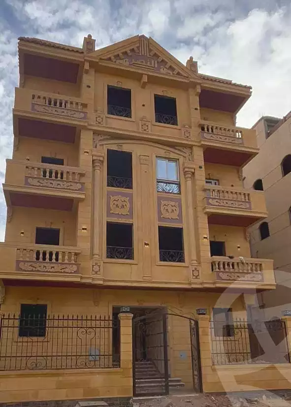 https://aqarmap.com.eg/ar/listing/6635465-for-sale-cairo-badr-city-hai-el-ashgar-featured-neighborhood-el-imam-el-bokhary-st