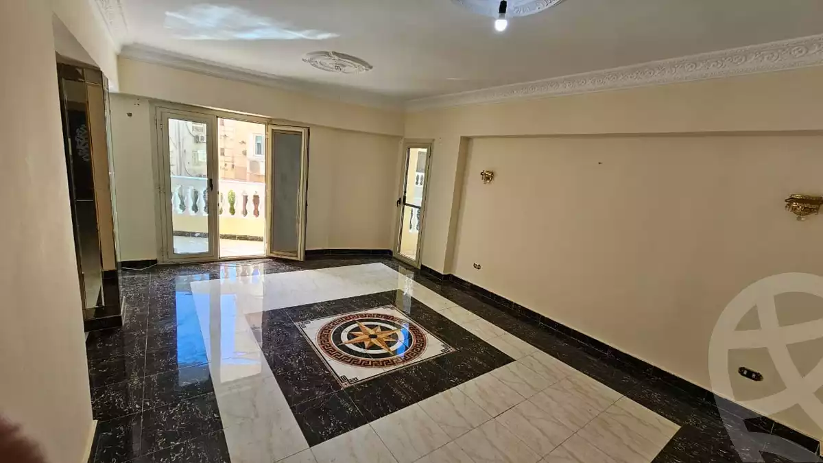 https://aqarmap.com.eg/en/listing/6635760-for-sale-cairo-el-sheikh-zayed-city-el-hay-elsabeaa-lbstn