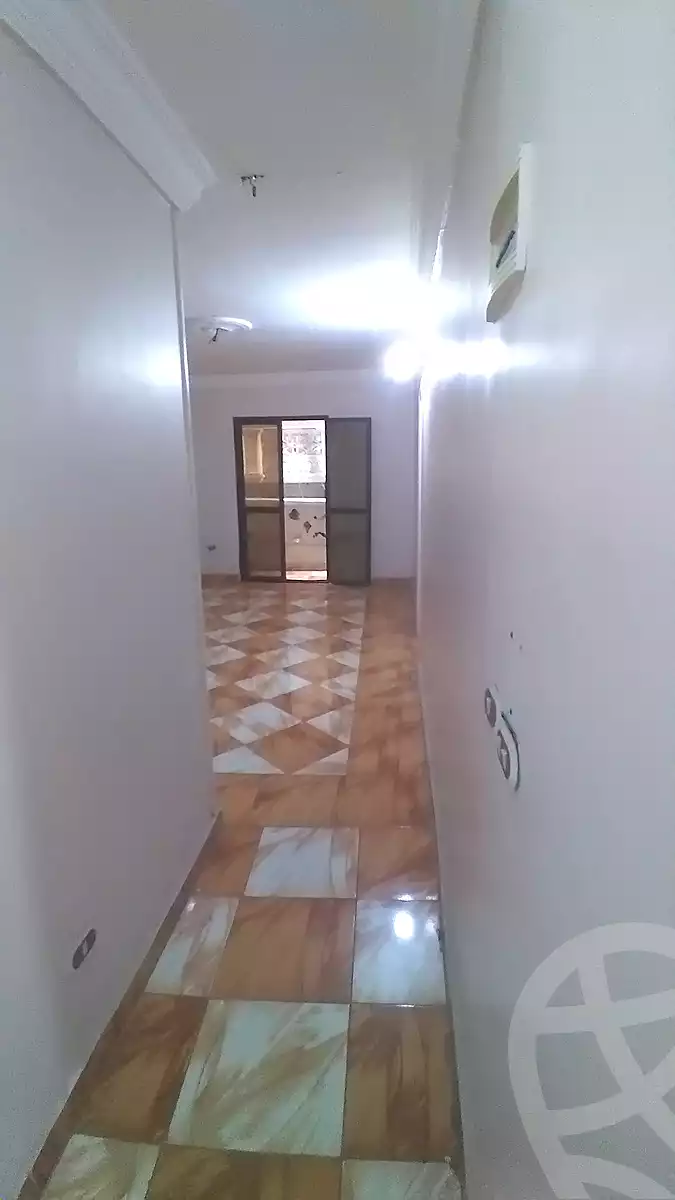https://aqarmap.com.eg/ar/listing/6636054-for-sale-alexandria-sydy-bshr-sydy-bshr-bhry-shr-mhmwd-l-yswy