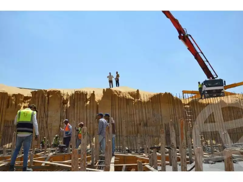 https://aqarmap.com.eg/ar/listing/6638126-for-sale-cairo-6th-of-october-compounds-kmbwnd-b-twn-ryl-styt-llttwyr