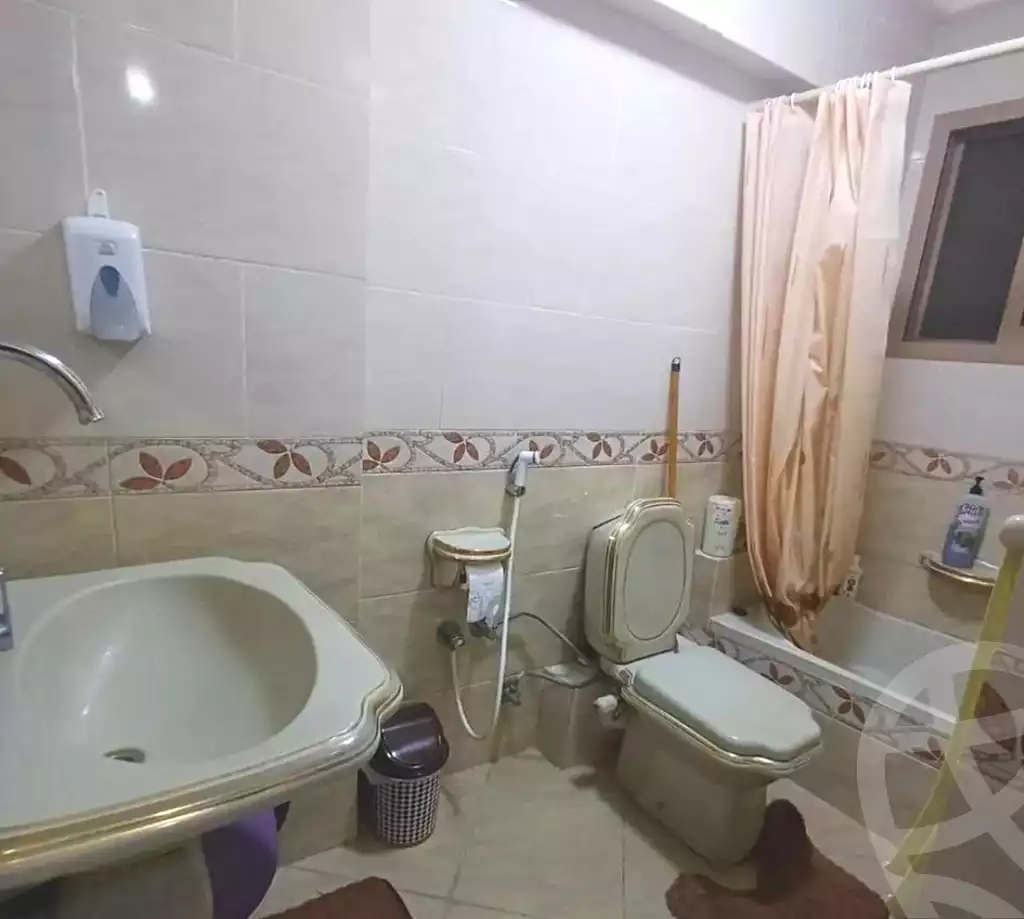 https://aqarmap.com.eg/ar/listing/6638301-for-sale-alexandria-ganaklis-shr-bw-qyr-tryq-lhry