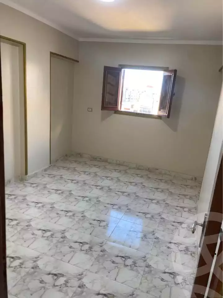 https://aqarmap.com.eg/ar/listing/6639856-for-sale-alexandria-l-jmy-el-hanouvel-el-zahraa-city-st