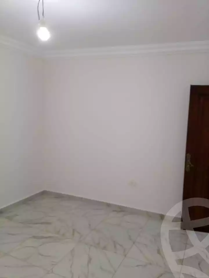 https://aqarmap.com.eg/ar/listing/6640085-for-sale-alexandria-l-jmy-lbytsh-bianchiii-el-arbaeen-st