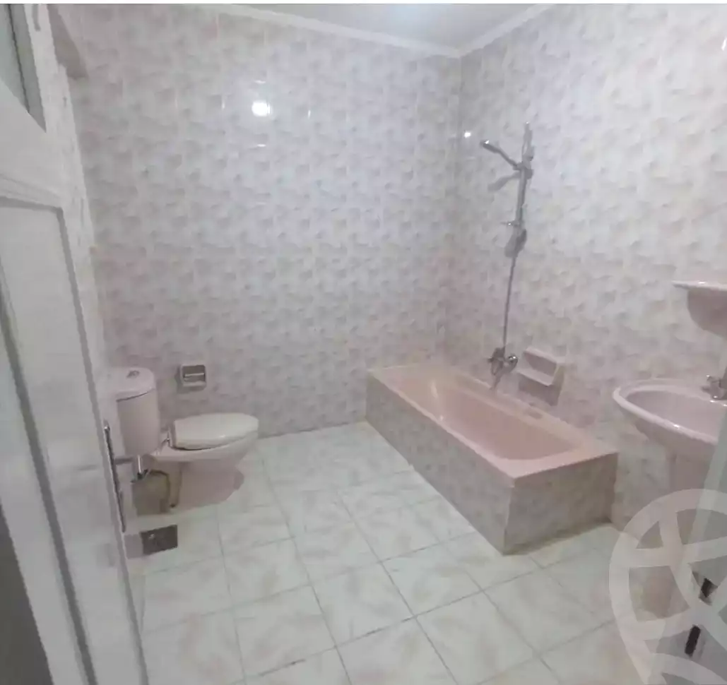 https://aqarmap.com.eg/ar/listing/6640502-for-sale-alexandria-ganaklis