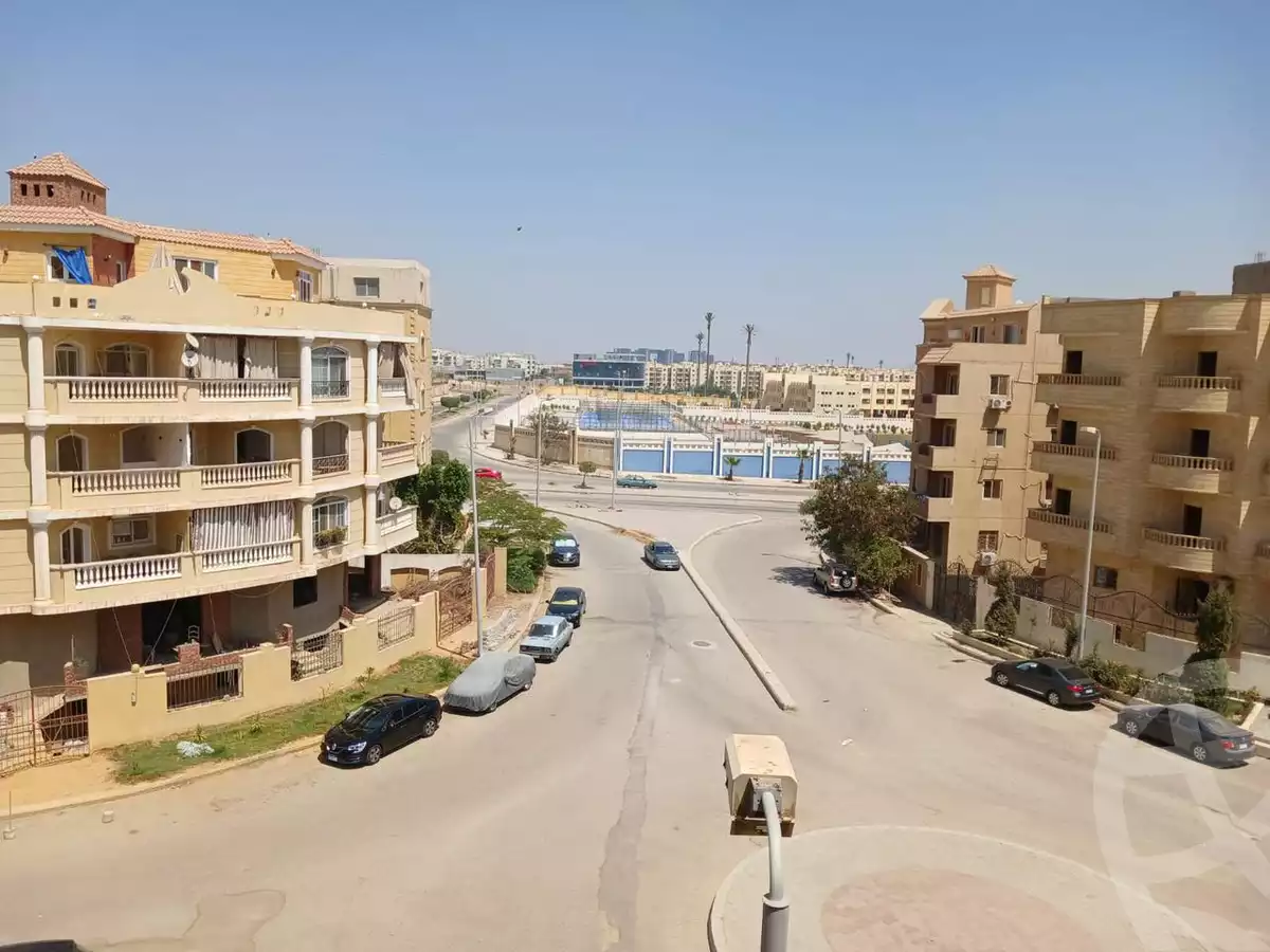 https://aqarmap.com.eg/ar/listing/6641624-for-sale-cairo-el-sheikh-zayed-city-el-hay-elasher-street-100