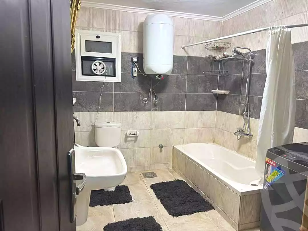 https://aqarmap.com.eg/ar/listing/6643598-for-sale-cairo-ain-shams-ahmed-esmat-st