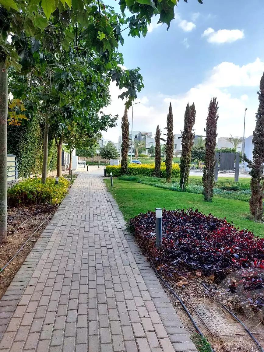 https://aqarmap.com.eg/ar/listing/6643884-for-rent-cairo-new-cairo-compounds-hyde-park-park-corner-hyde-park