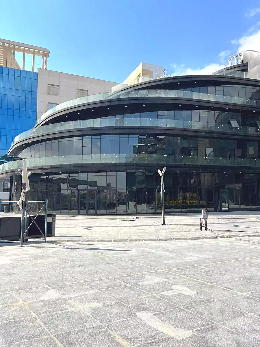 https://aqarmap.com.eg/ar/listing/6627220-for-rent-cairo-new-cairo-90th-street-south-teseen-st