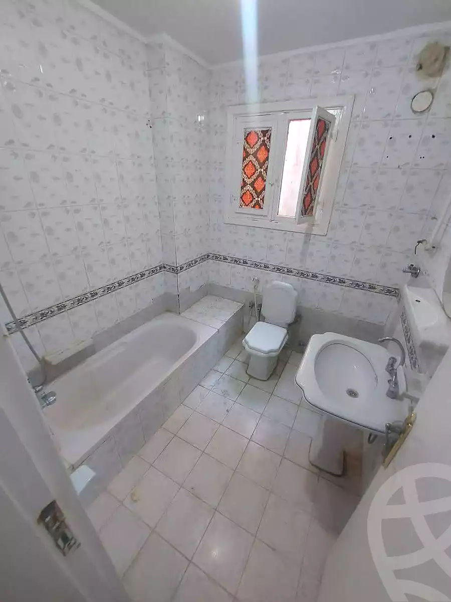https://aqarmap.com.eg/ar/listing/6370479-for-sale-cairo-helwan-helwan-el-sharkeya-el-maraghi-st