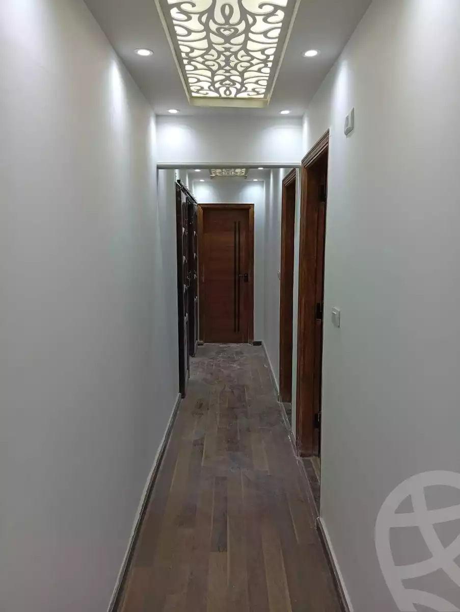 https://aqarmap.com.eg/en/listing/6644454-for-sale-cairo-helwan-helwan-el-sharkeya-ryad-pasha-st