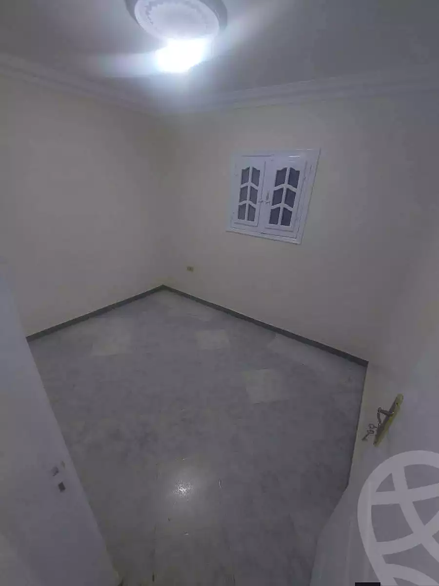 https://aqarmap.com.eg/ar/listing/6644500-for-sale-cairo-helwan-mahmoud-khater-st