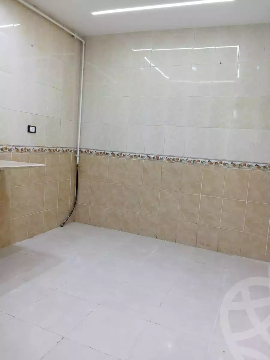 https://aqarmap.com.eg/ar/listing/6645042-for-sale-alexandria-l-jmy-lbytsh-ibrahim-othman-st