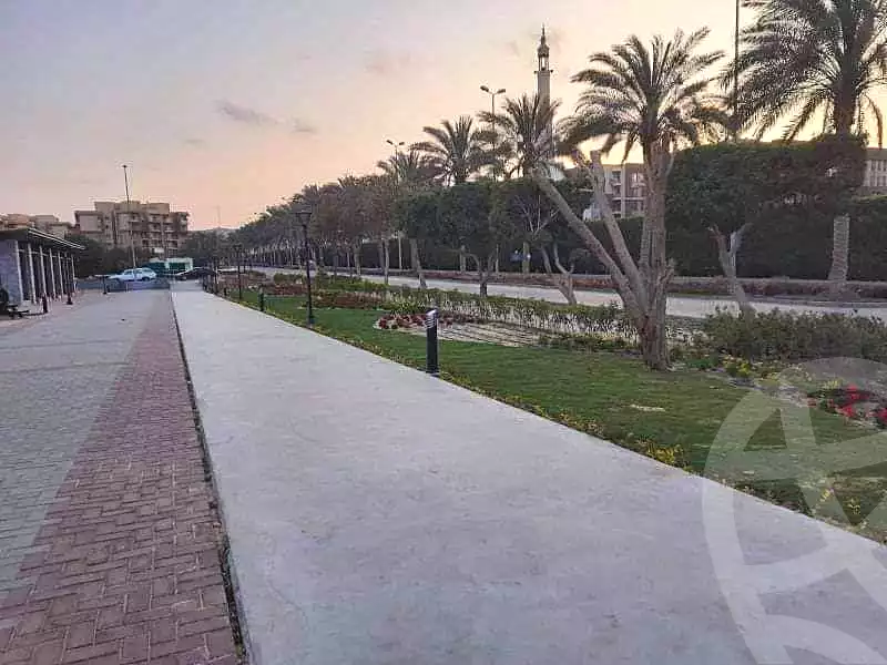 https://aqarmap.com.eg/ar/listing/6646267-for-sale-cairo-6th-of-october-hadaeq-october-kmbwnd-fy-hdyq-ktwbr-ashgar-city