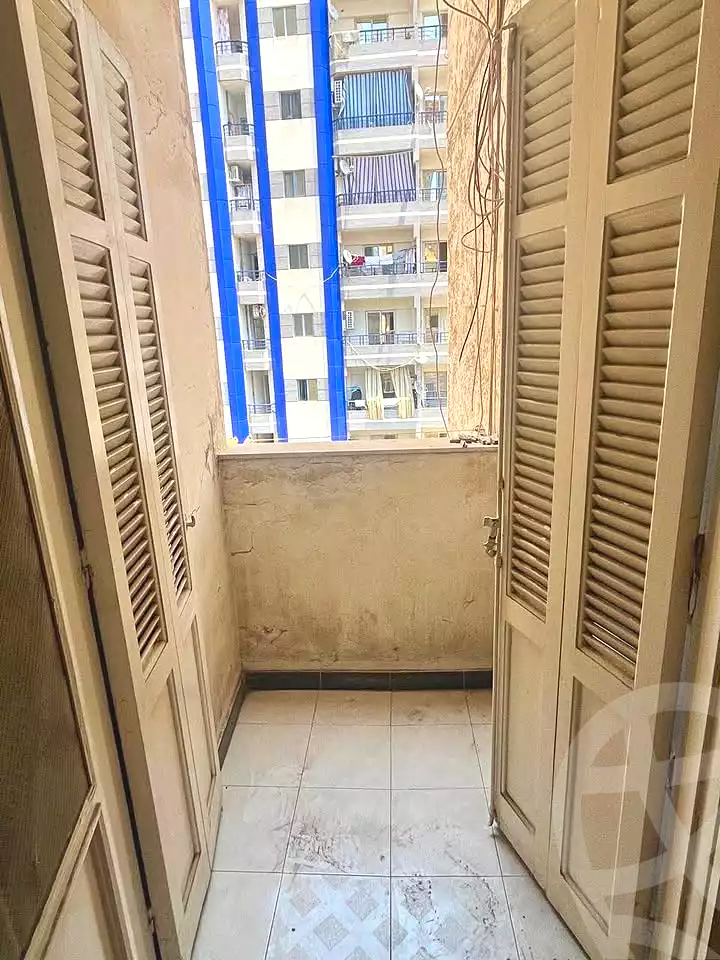 https://aqarmap.com.eg/en/listing/6647001-for-sale-alexandria-ganaklis-shr-mrtdy-bsh