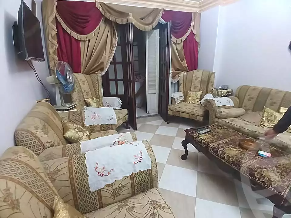 https://aqarmap.com.eg/ar/listing/6647072-for-sale-cairo-hadayek-el-koba-hamamat-el-koba