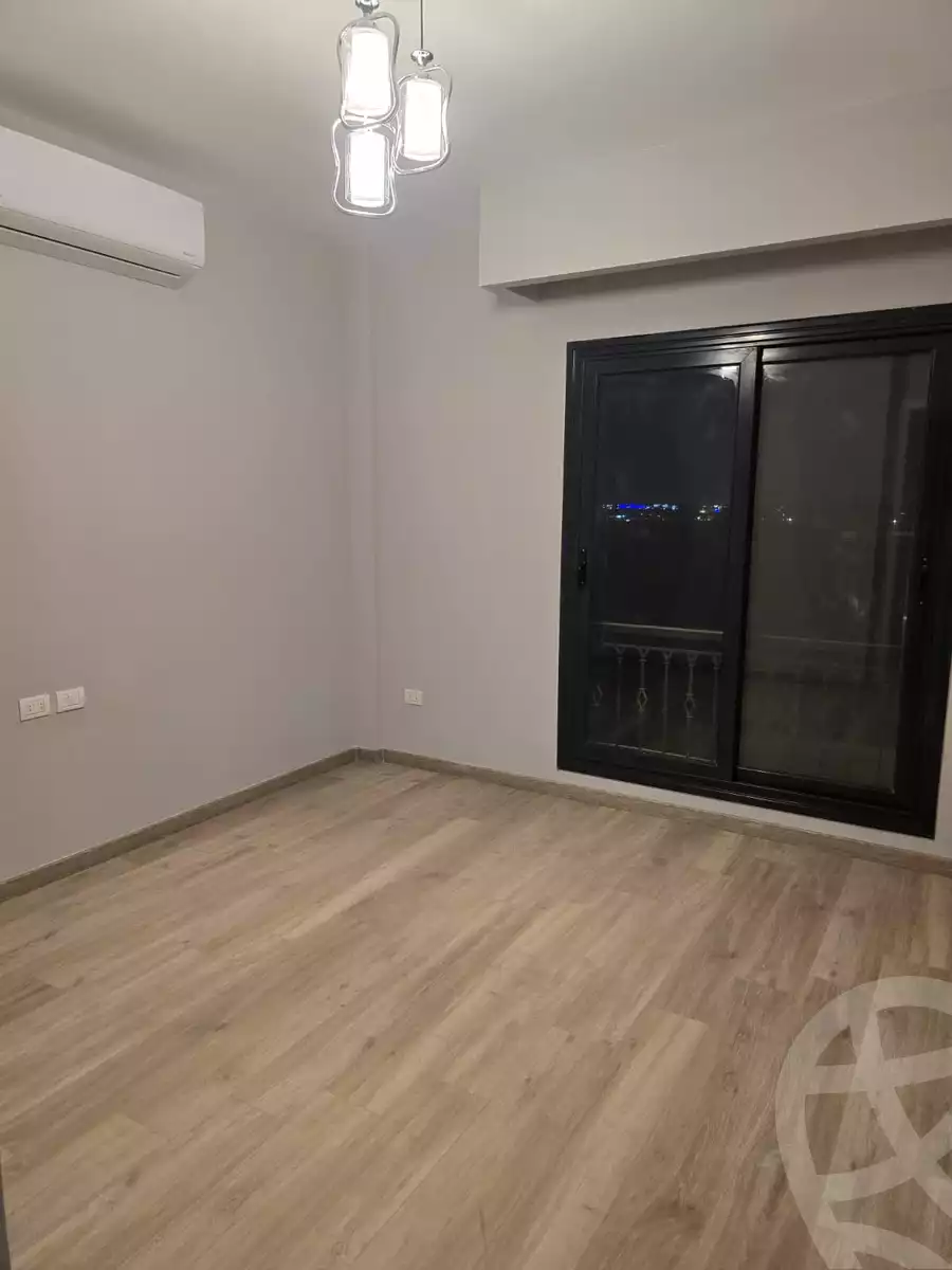 https://aqarmap.com.eg/ar/listing/6647404-for-rent-cairo-el-sheikh-zayed-city-compounds-kmbwnd-fyldj-wyst-dr-llttwyr