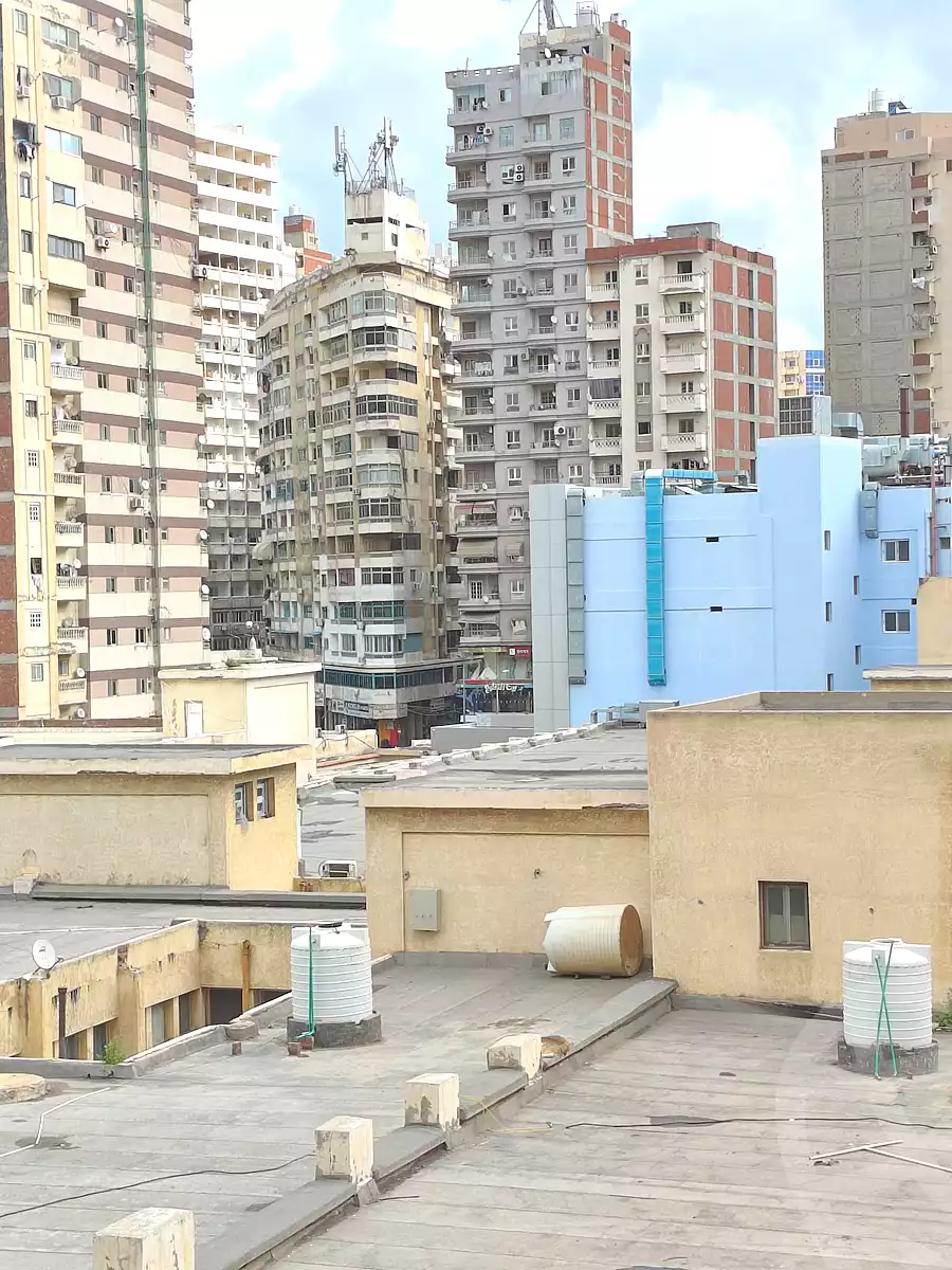 https://aqarmap.com.eg/ar/listing/6647456-for-sale-alexandria-sydy-bshr-sydy-bshr-bhry