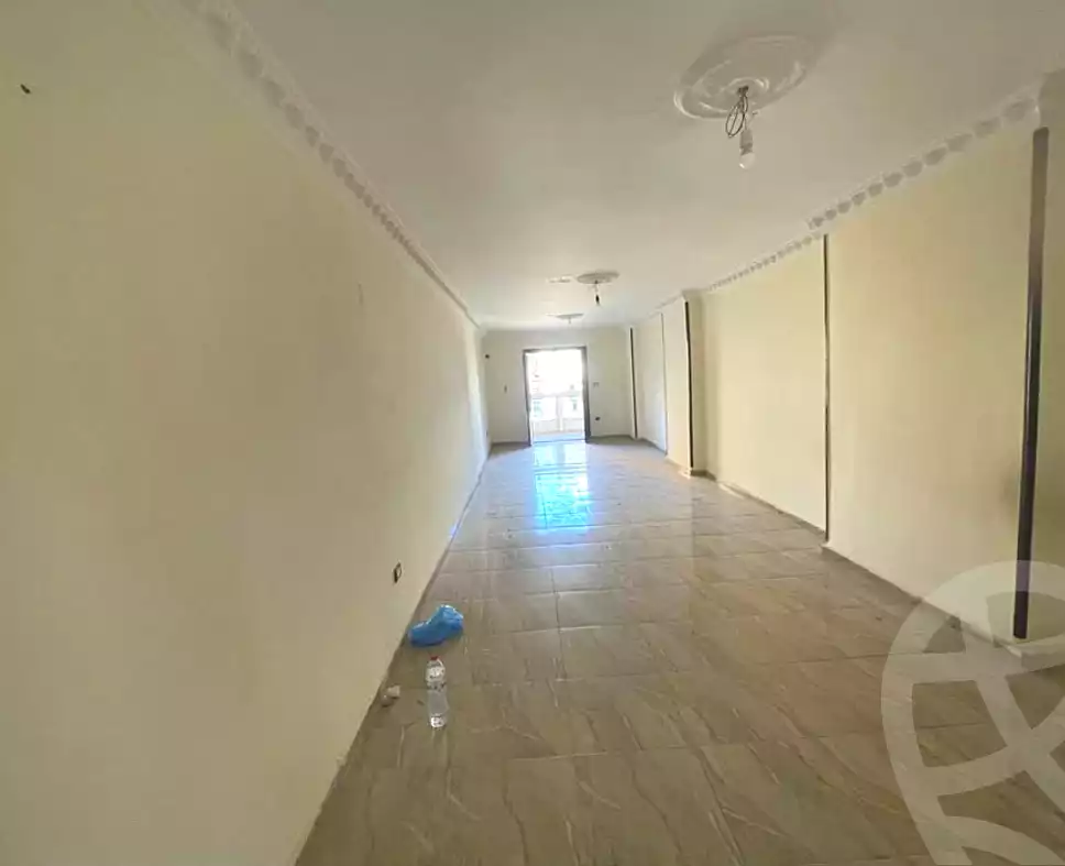 https://aqarmap.com.eg/ar/listing/6647668-for-rent-alexandria-moharram-bey-kanal-al-mahmoudeya-al-bahri-st
