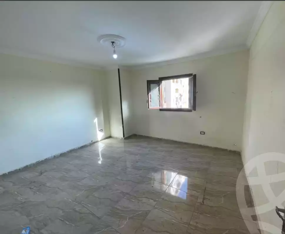 https://aqarmap.com.eg/ar/listing/6647668-for-rent-alexandria-moharram-bey-kanal-al-mahmoudeya-al-bahri-st