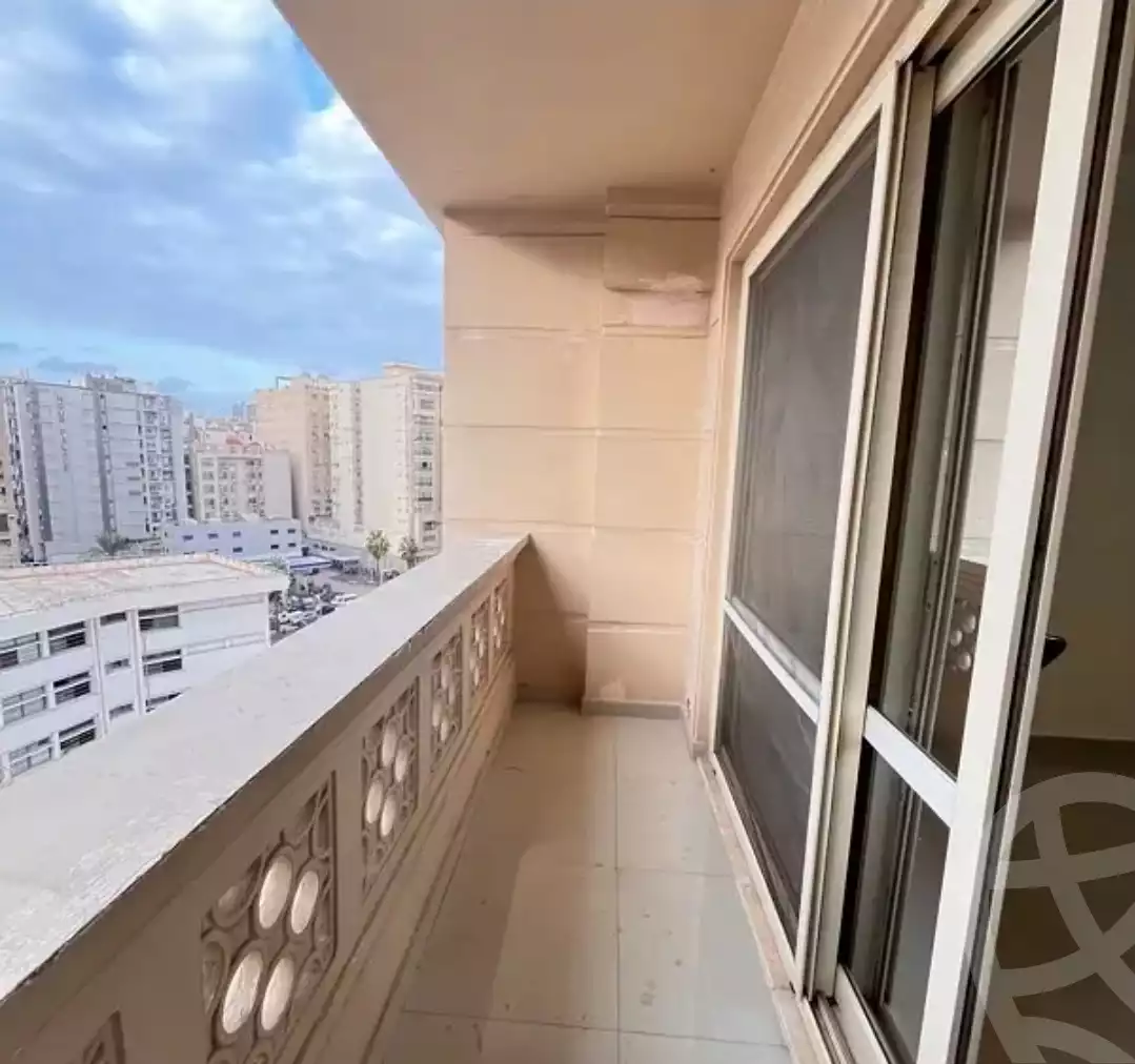 https://aqarmap.com.eg/ar/listing/6647883-for-rent-alexandria-smouha-mohammed-fawzi-moaz-st