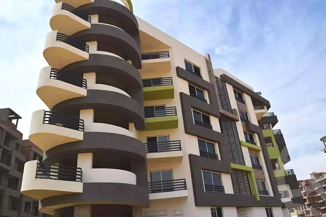 https://aqarmap.com.eg/ar/listing/6648407-for-sale-cairo-6th-of-october-hadaeq-october-kmbwnd-fy-hdyq-ktwbr-kenz
