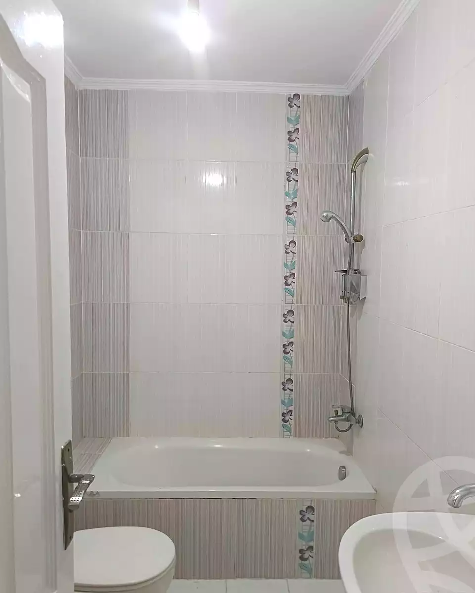 https://aqarmap.com.eg/en/listing/6648734-for-rent-cairo-mokattam-lhdb-l-ly-manteqt-ganob-s