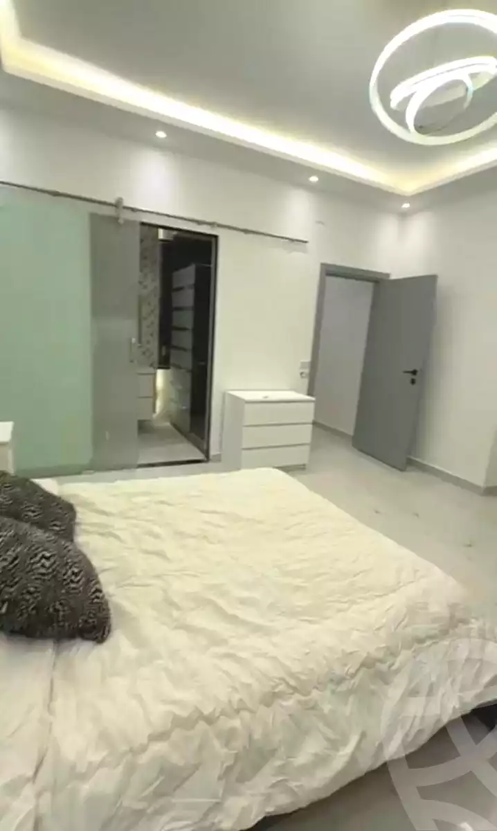 https://aqarmap.com.eg/ar/listing/6648818-for-rent-cairo-el-sheikh-zayed-city-el-hay-elsabeaa-lhy-lsb
