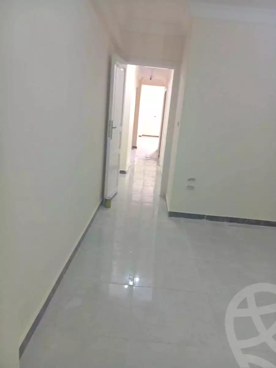 https://aqarmap.com.eg/ar/listing/6649469-for-rent-alexandria-lsywf-mostafa-kamel-st